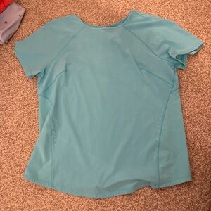 lululemon tee